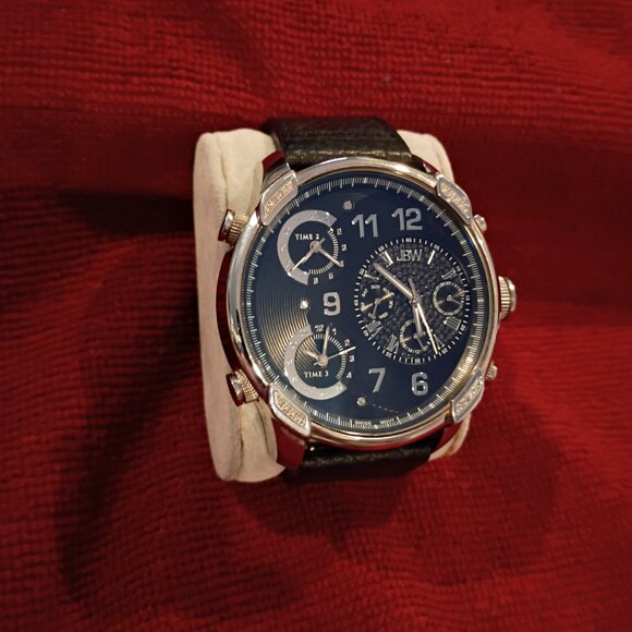 JBW's Men's Watch J624lb - Rarely Worn - Picture 3 of 6